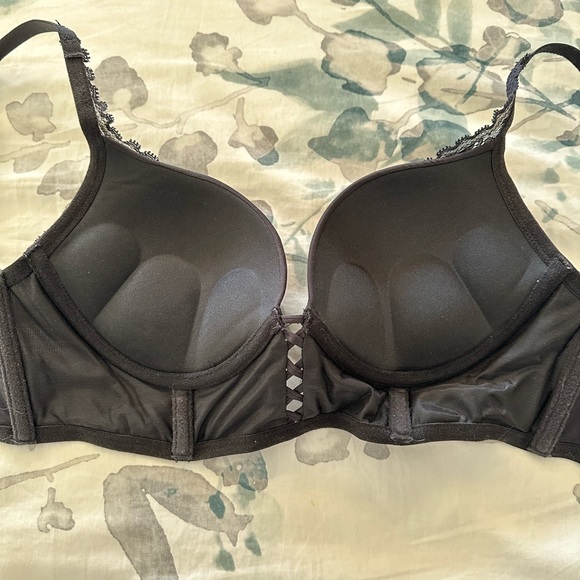 La Senza push-up bustier bra. 32-C. Excellent condition. - Picture 2 of 5